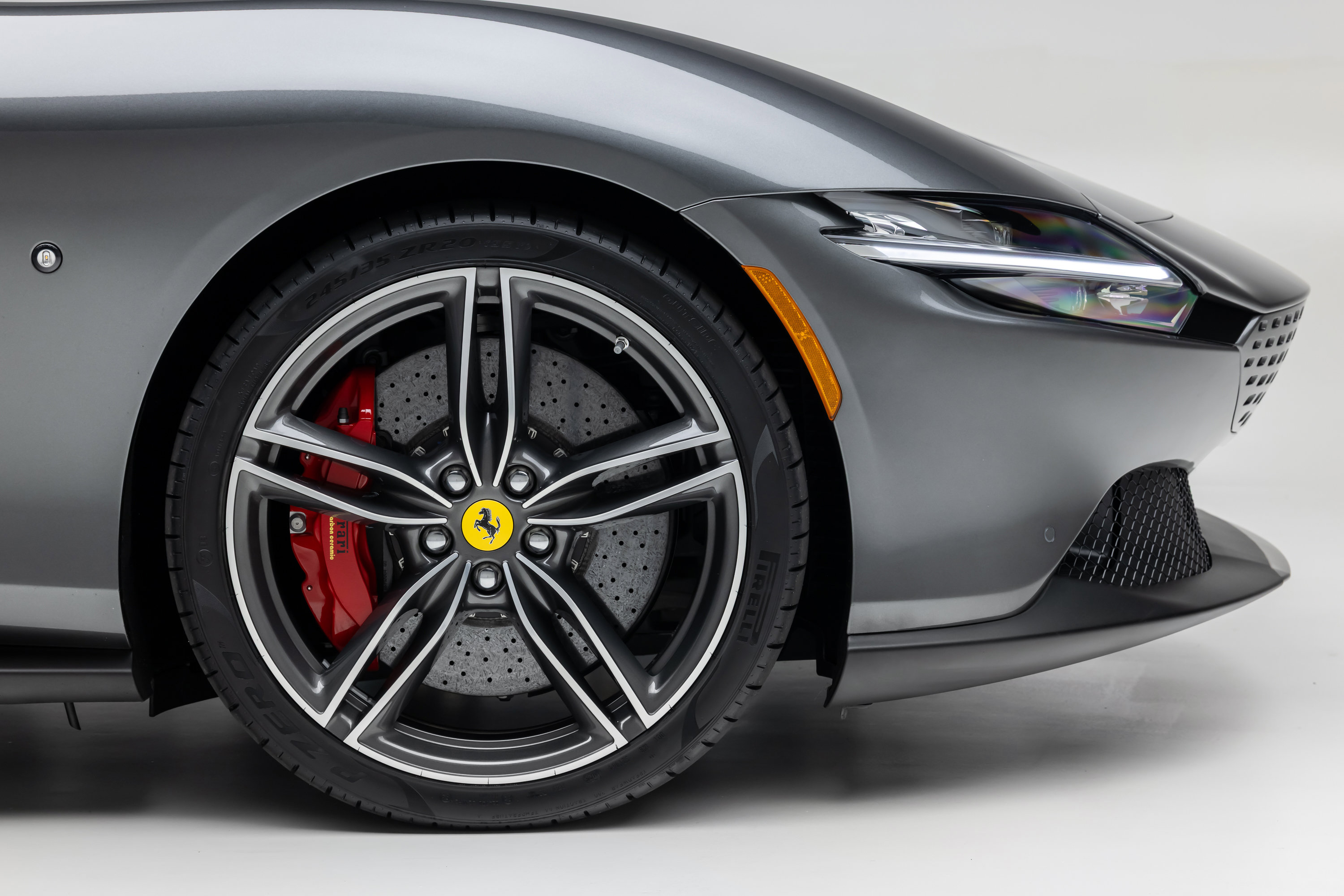 Used 2022 Ferrari Roma RWD image 24