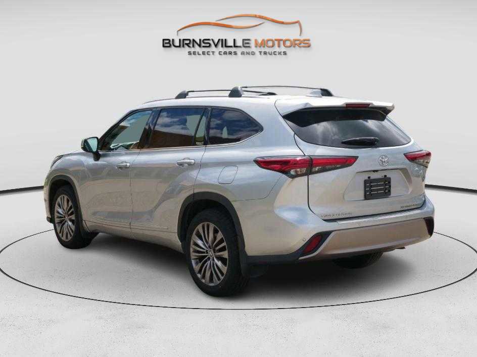 Used 2020 Toyota Highlander Platinum image 5