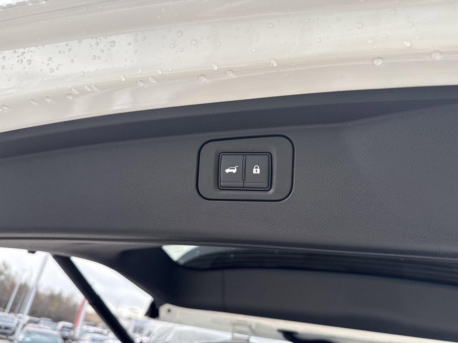 New 2026 Nissan Armada SL w/ Captain's Chari Seat Package image 11