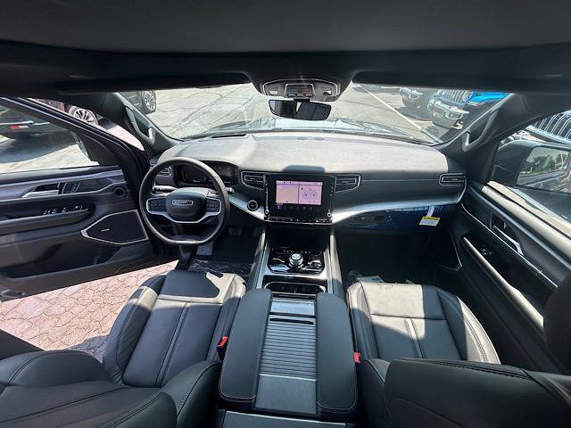 New 2025 Jeep Wagoneer Series II w/ Convenience Group I image 11