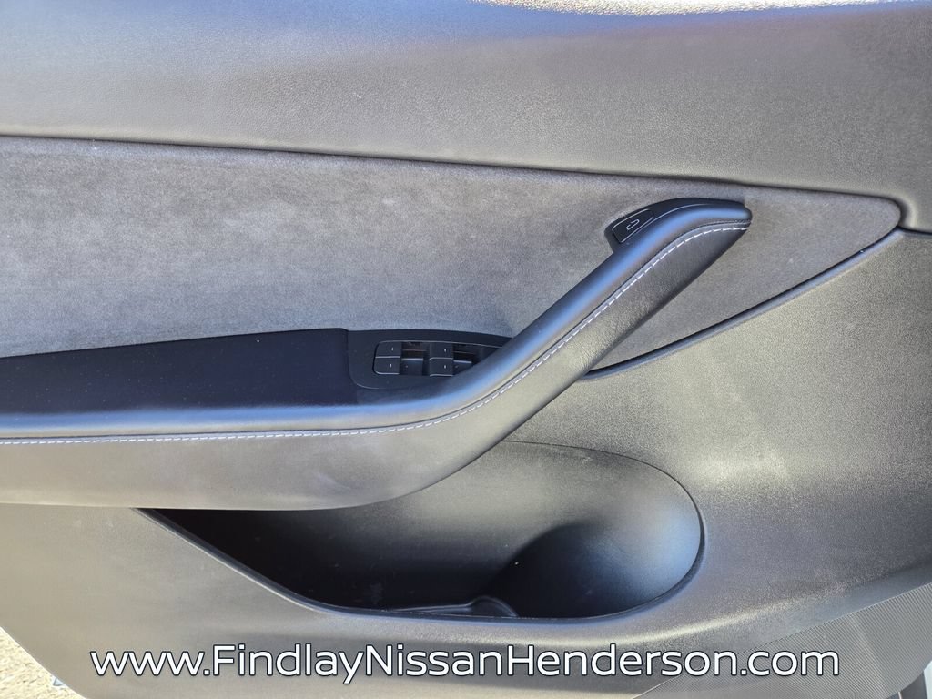 Used 2022 Tesla Model Y Long Range AWD/4WD image 20