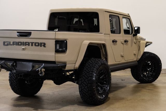 Used 2025 Jeep Gladiator Rubicon w/ Safety Group AWD/4WD image 46