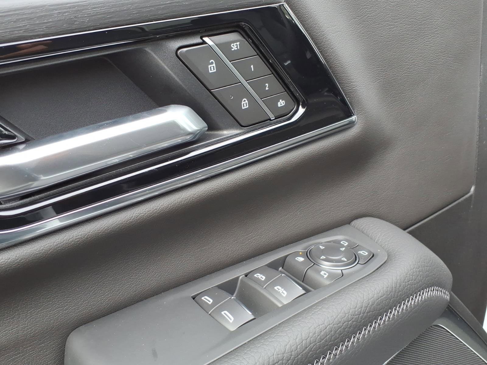 New 2026 GMC Yukon XL Denali w/ Sun & Power Step Package image 18