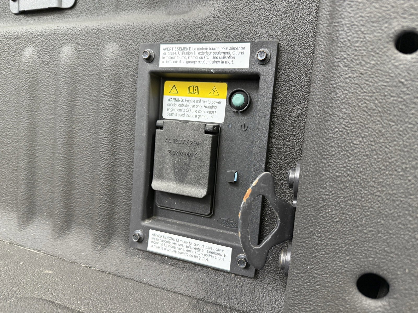 Used 2023 Ford F450 Platinum image 10