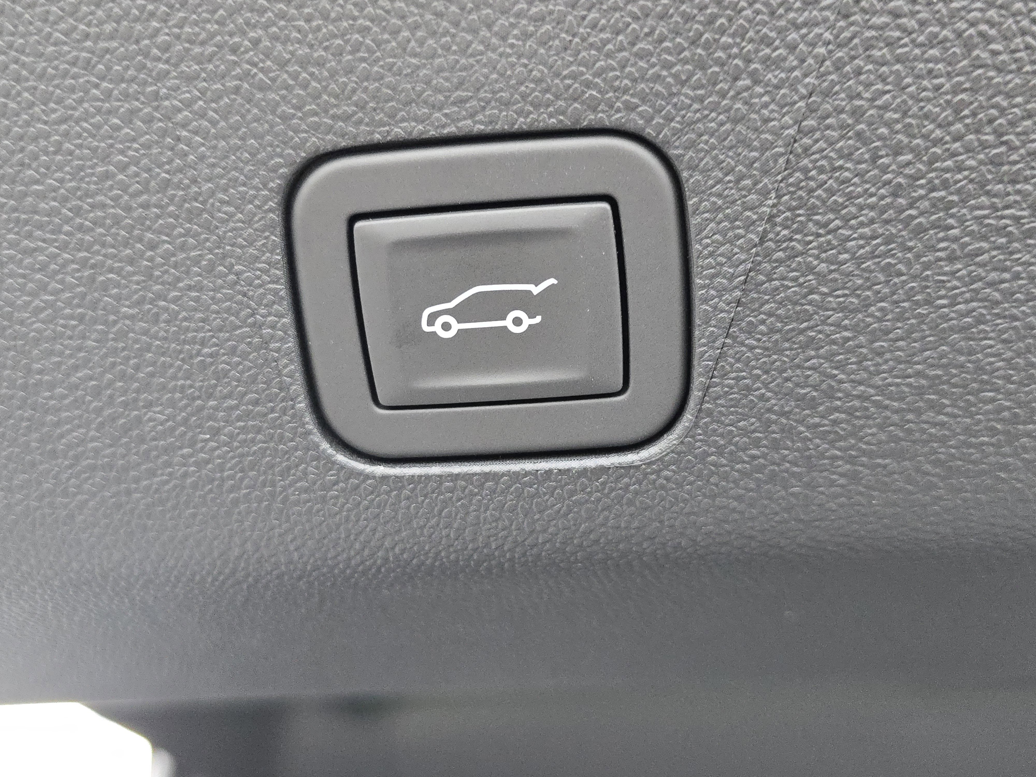 New 2025 Chevrolet Tahoe Premier image 21