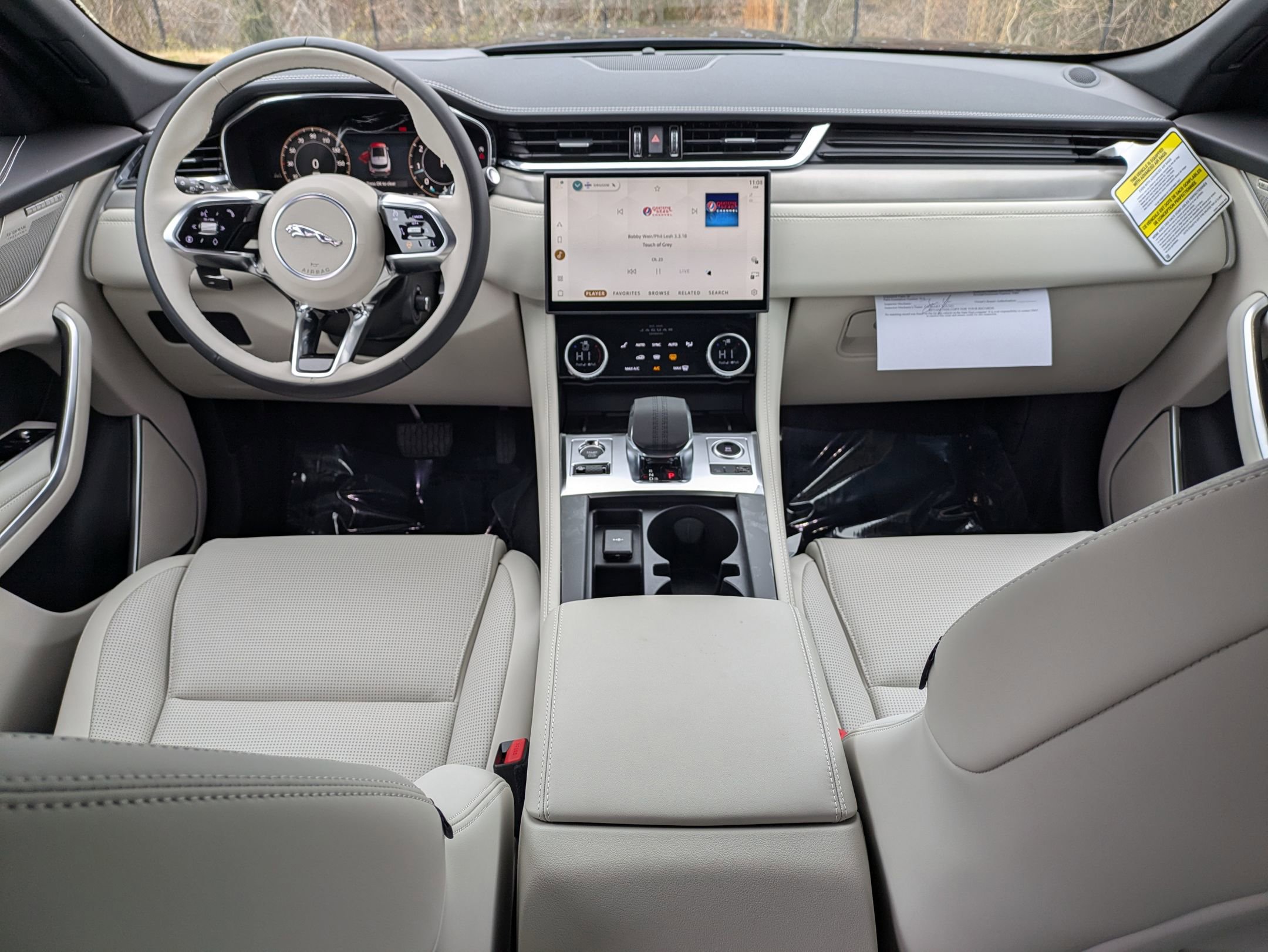 New 2026 Jaguar F-PACE R-Dynamic S image 24