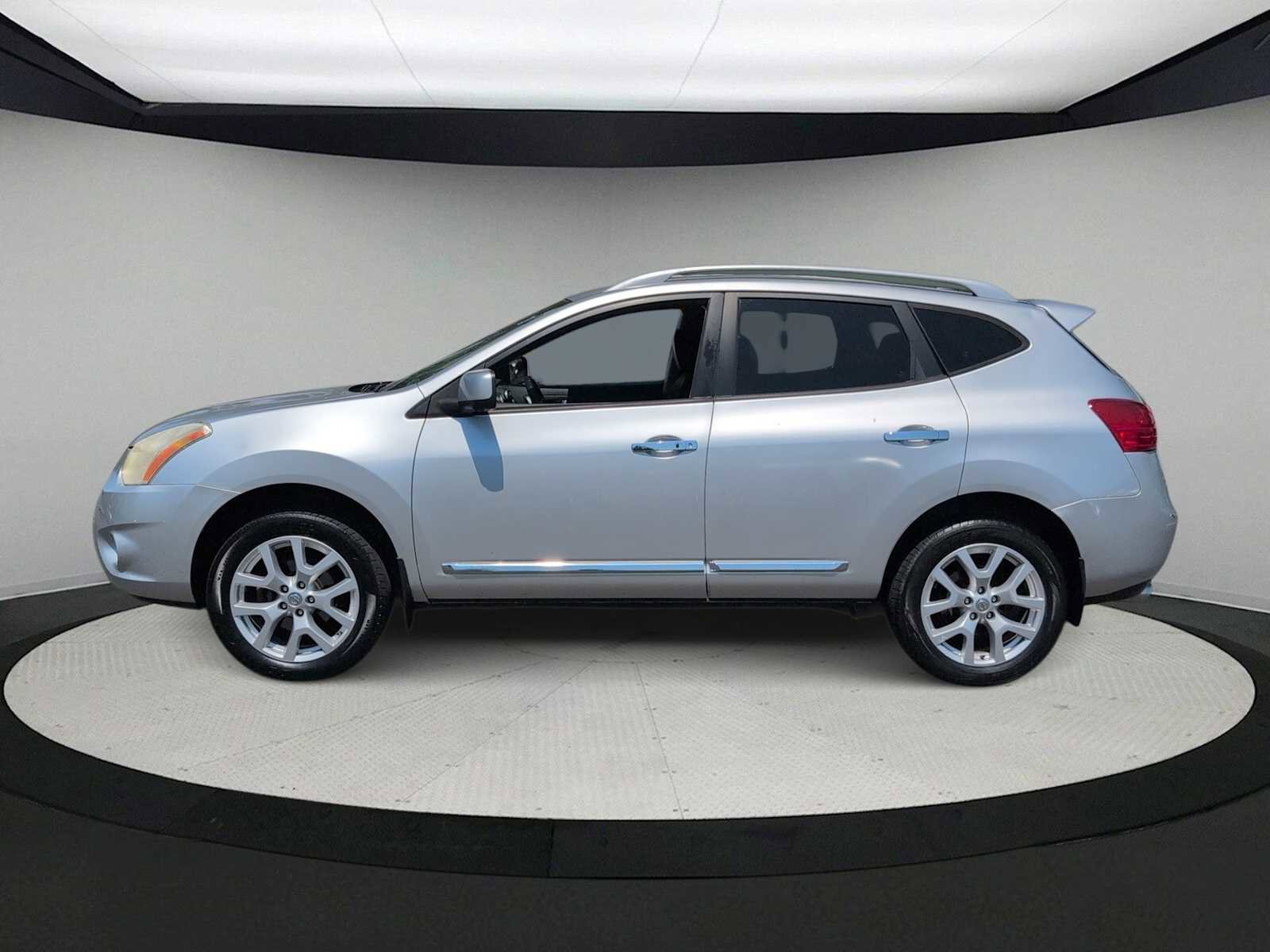 Used 2013 Nissan Rogue SL AWD/4WD image 5