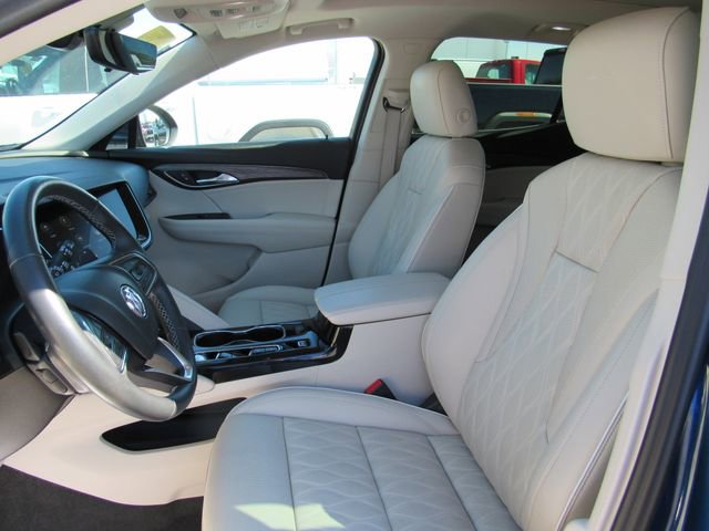 Used 2022 Buick Envision Avenir w/ Technology Package II image 14