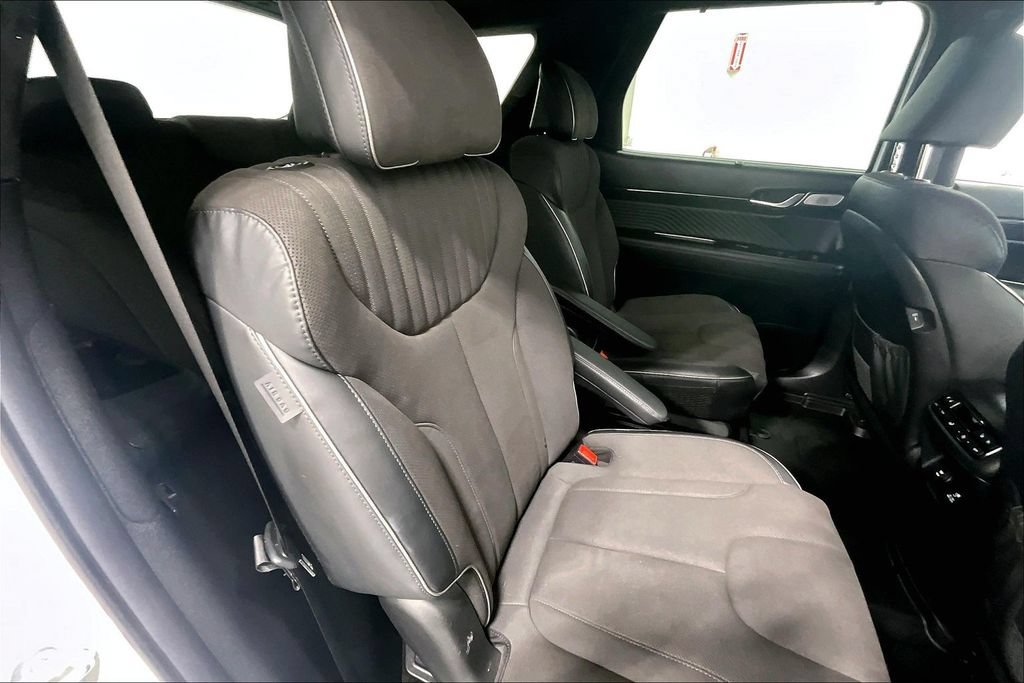Used 2025 Hyundai Palisade Calligraphy AWD/4WD image 29