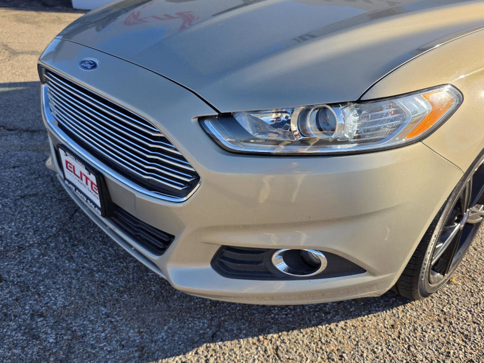 Used 2016 Ford Fusion SE w/ Equipment Group 201A image 35