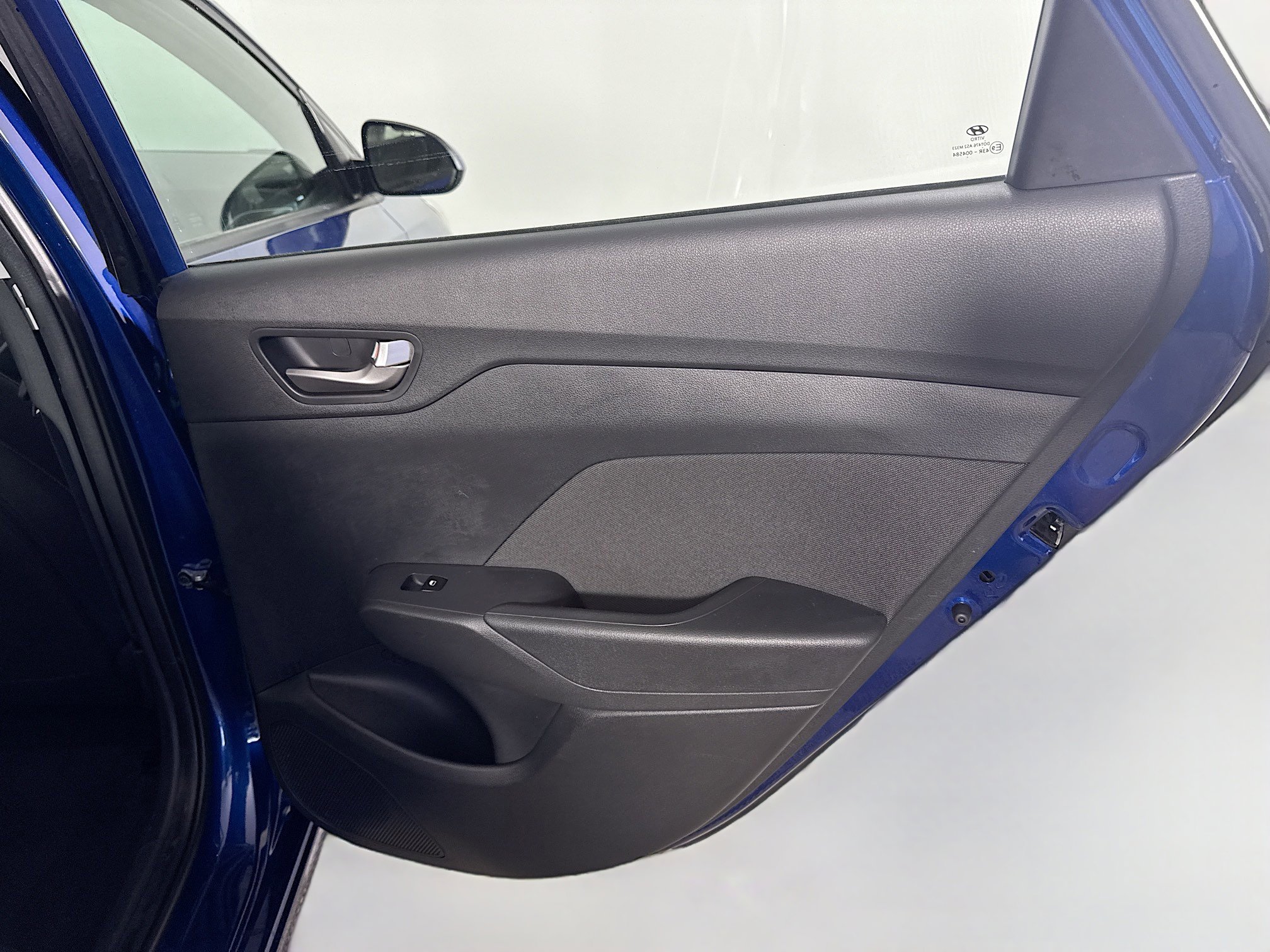 Used 2022 Hyundai Accent SE image 27