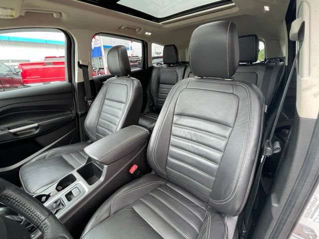 Used 2019 Ford Escape Titanium FWD image 18