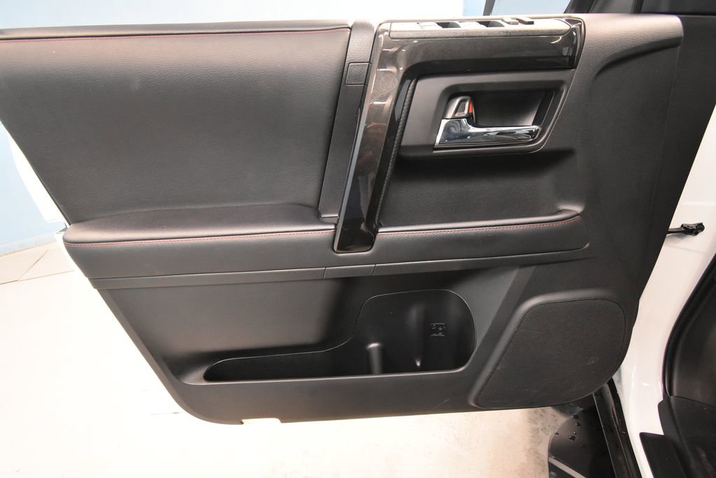 Used 2024 Toyota 4Runner TRD Off-Road Premium w/ Off Road Premium Plus Package image 4