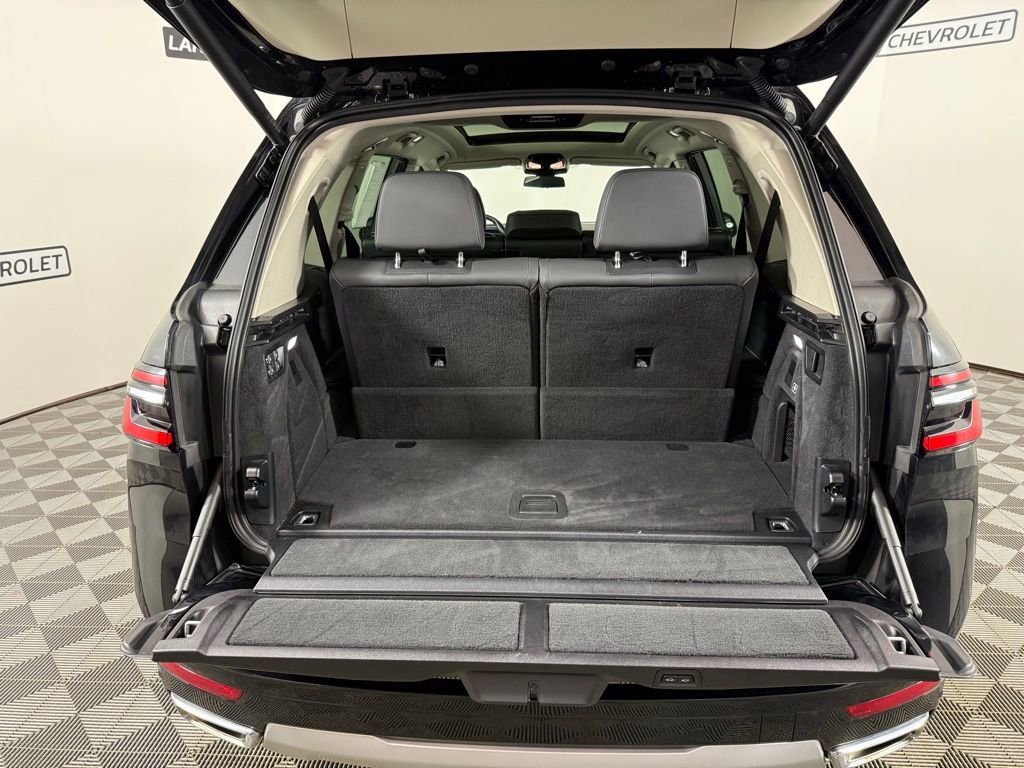 Used 2025 BMW X7 xDrive40i image 11