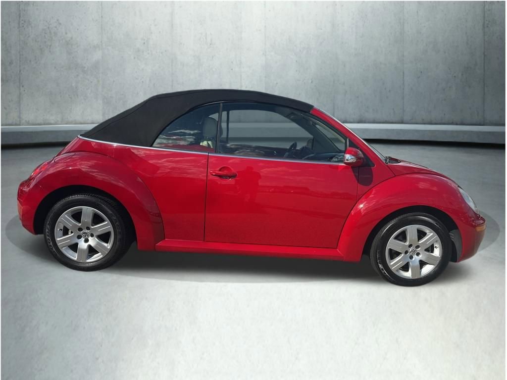 Used 2007 Volkswagen Beetle Convertible w/ Package 1 FWD image 39