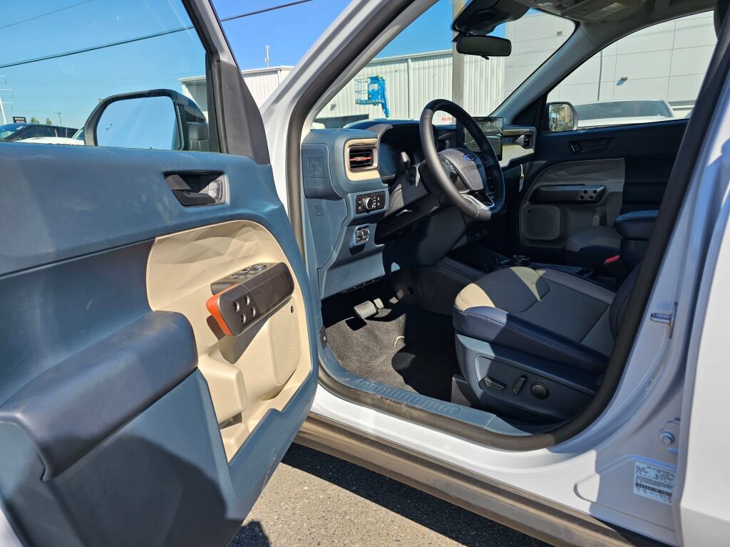 New 2026 Ford Maverick Lariat w/ 4K Tow Package AWD/4WD image 15