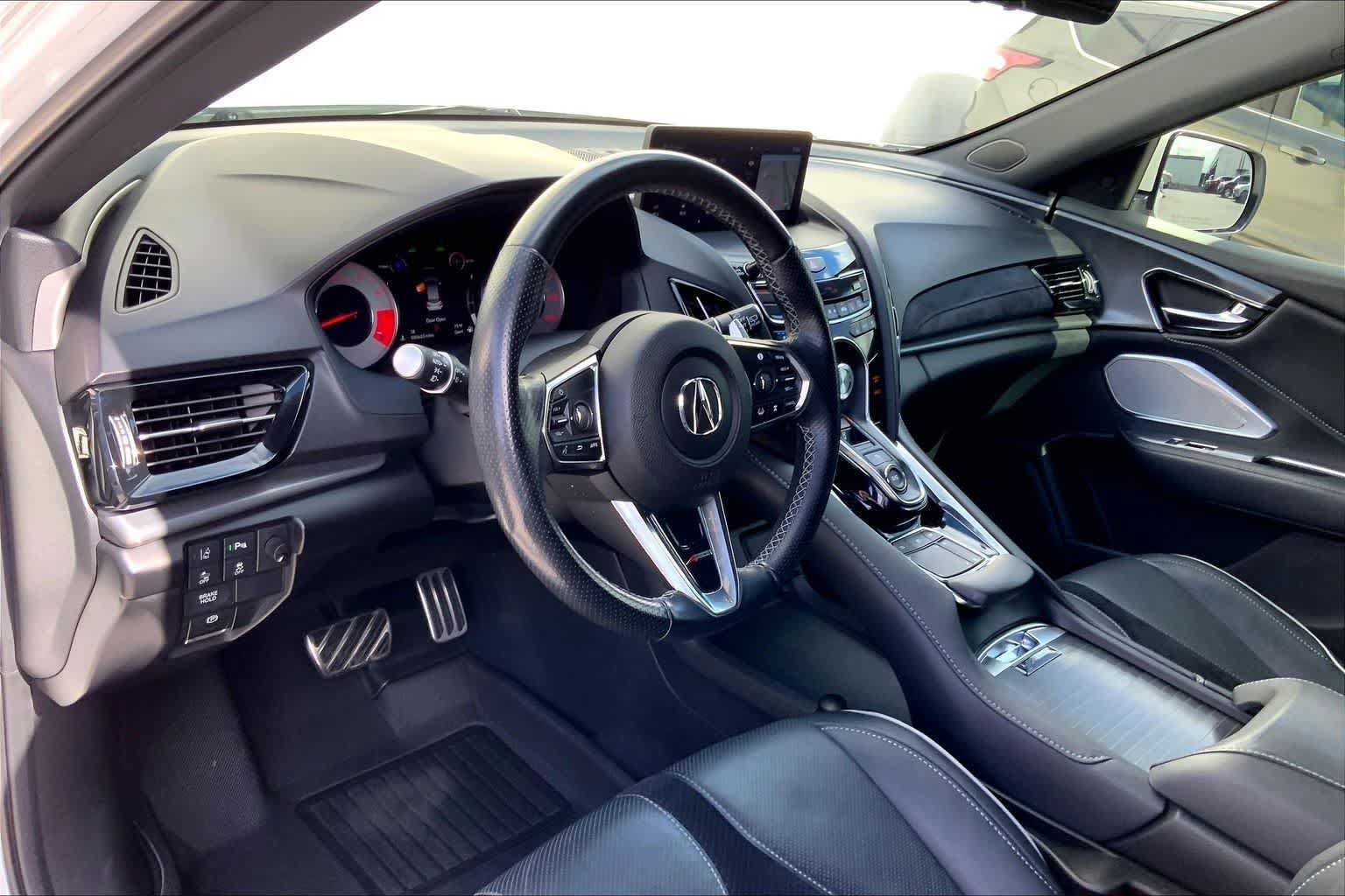 Used 2020 Acura RDX w/ Advance Package FWD image 2