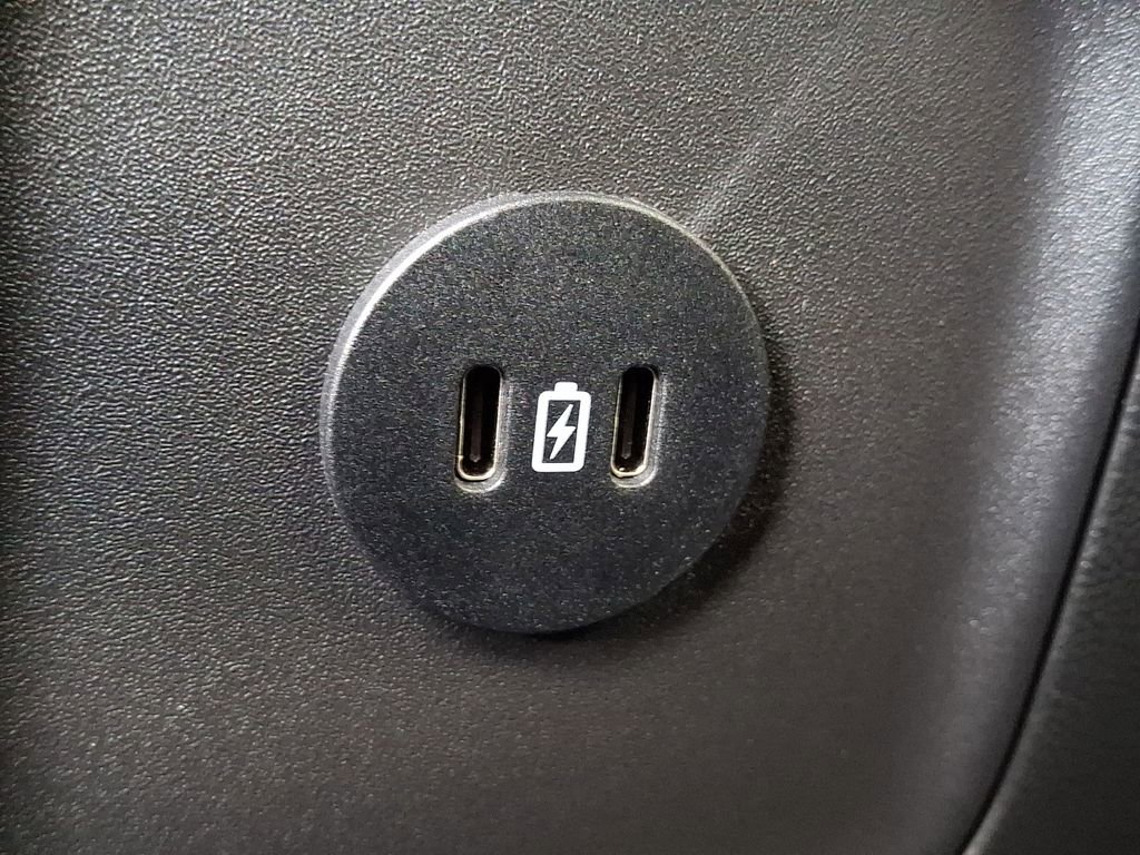 Used 2024 Ford Escape Platinum image 11