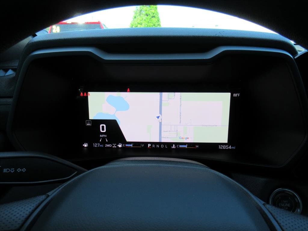 Used 2024 Chevrolet Colorado Trail Boss w/ Technology Package image 26