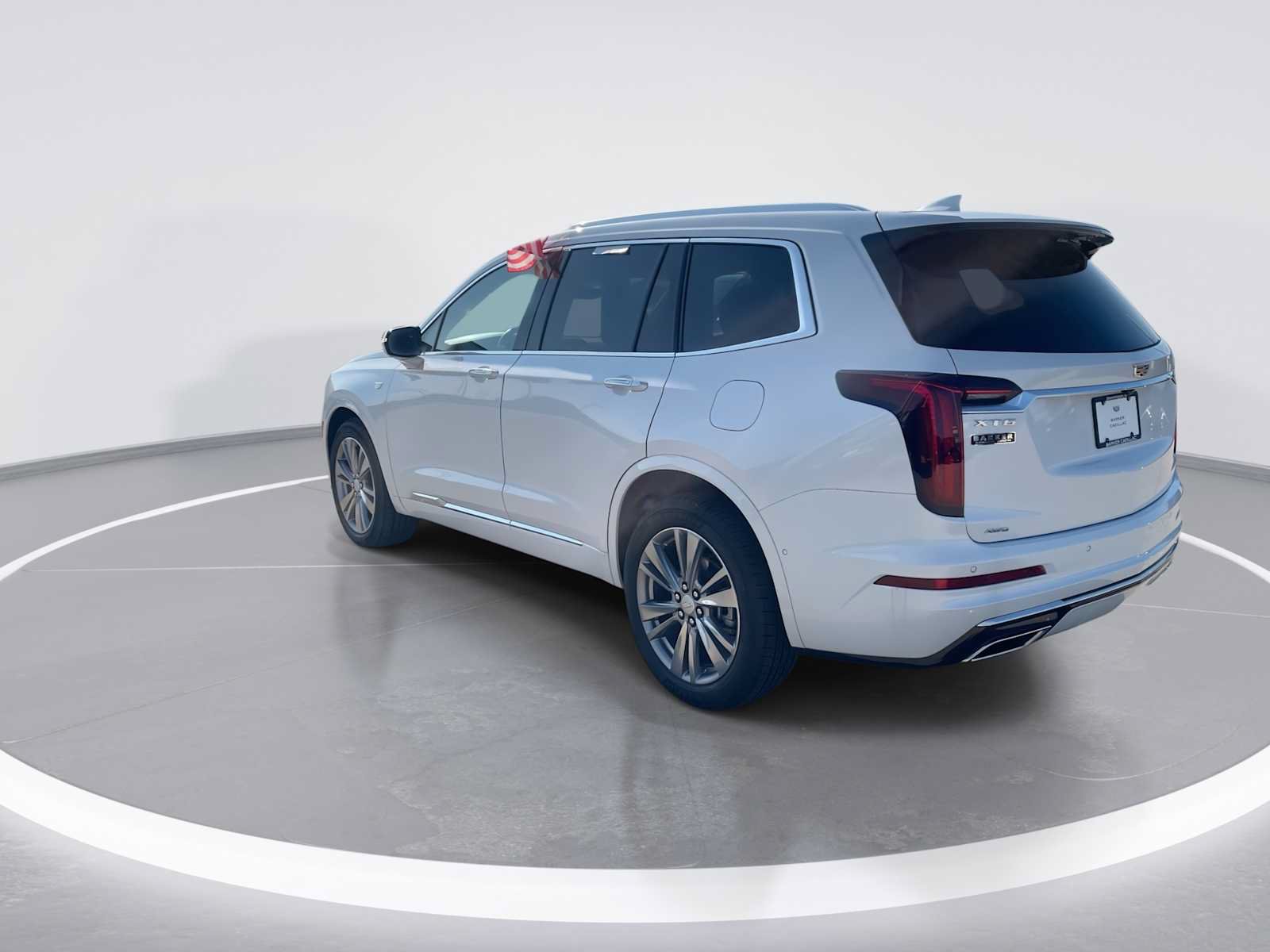 Used 2024 Cadillac XT6 Premium Luxury w/ Platinum Package AWD/4WD image 7