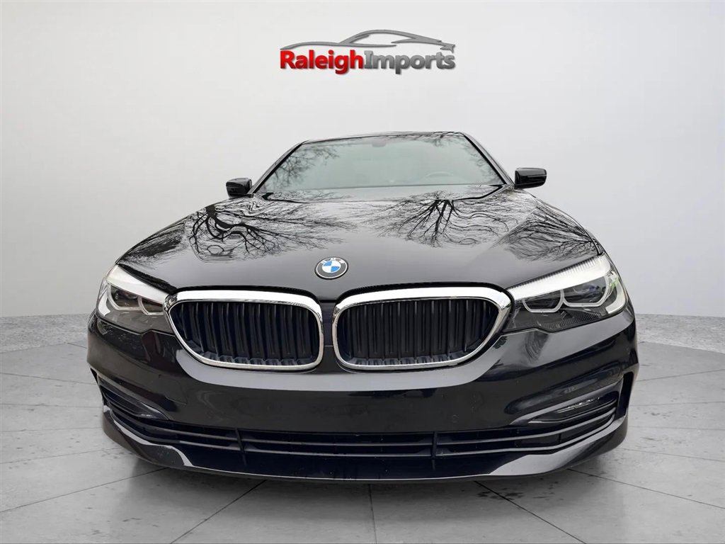 Used 2018 BMW 530i w/ Premium Package RWD image 3
