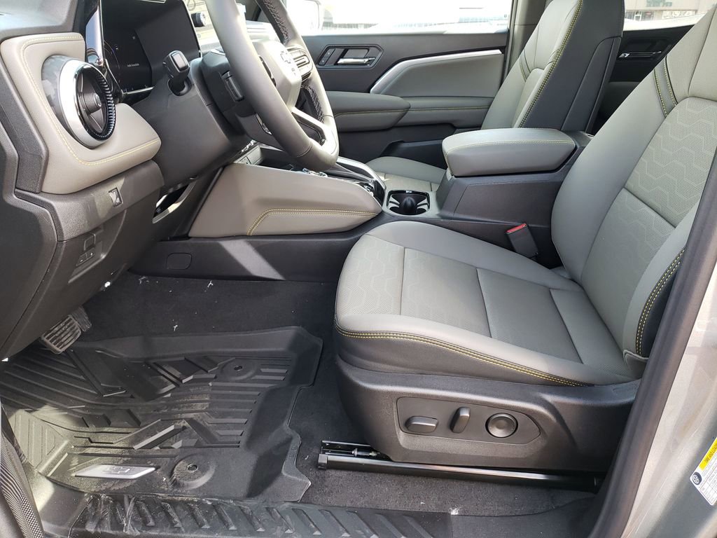 New 2026 Chevrolet Colorado ZR2 w/ Technology Package image 15