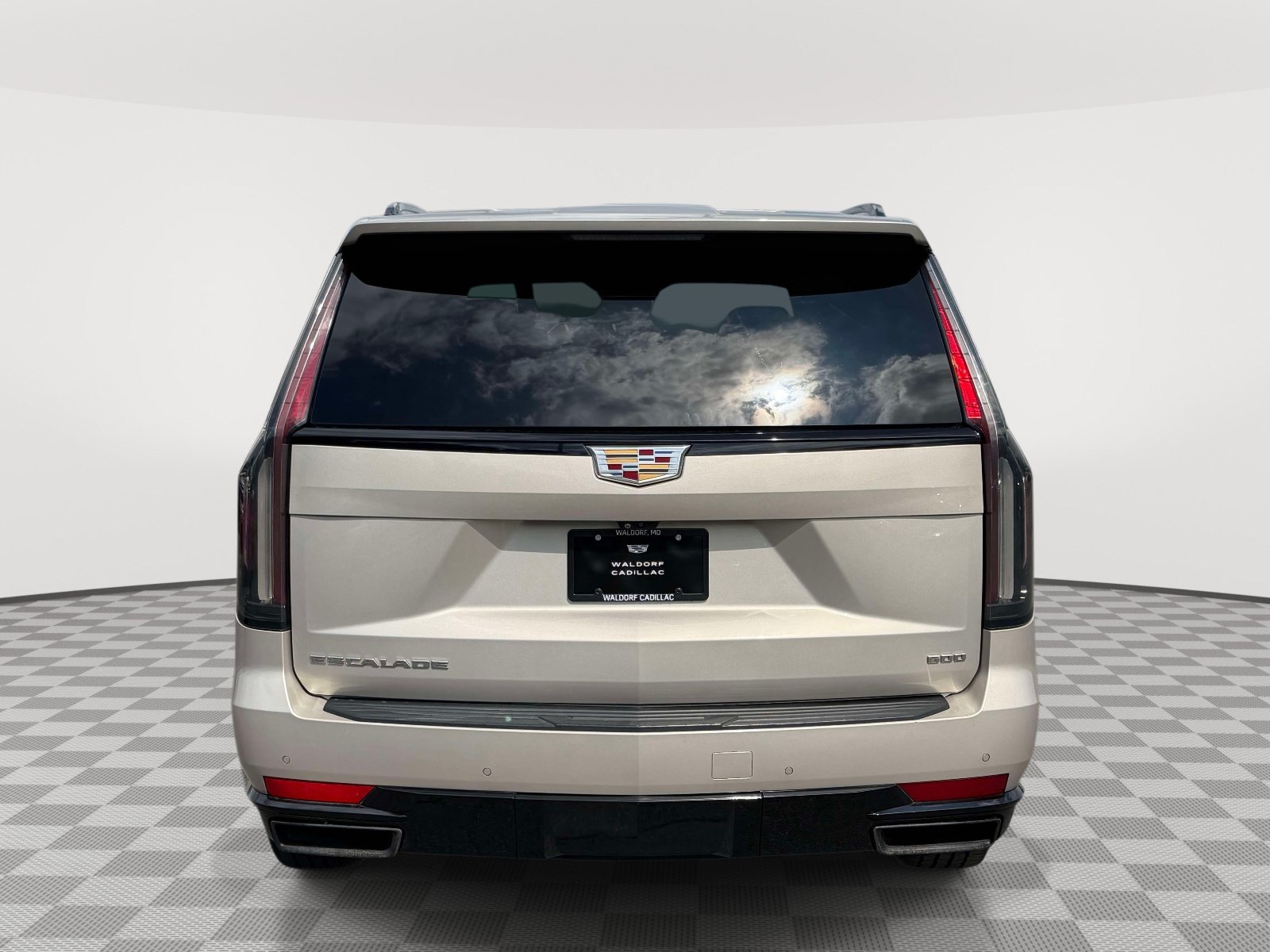 Used 2021 Cadillac Escalade Sport w/ Driver Assist Tech Package AWD/4WD image 3
