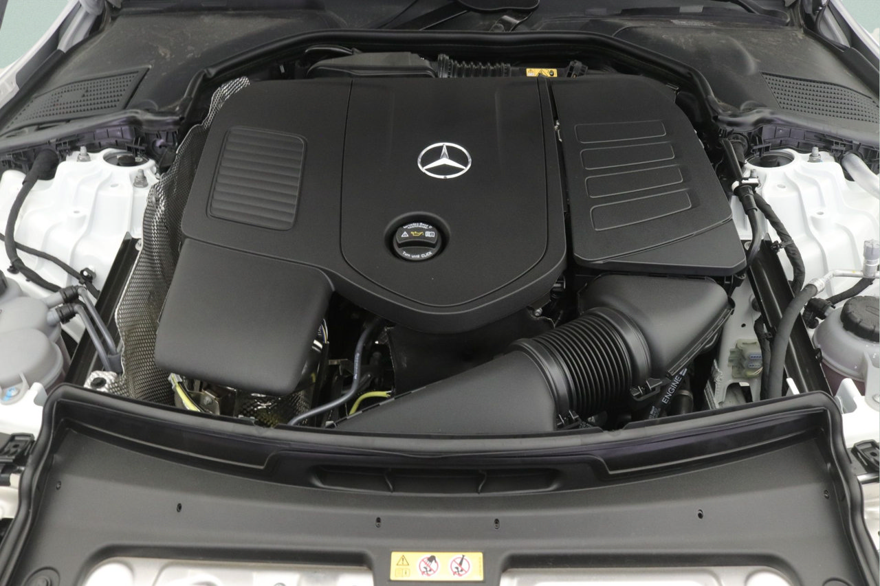 New 2026 Mercedes-Benz C 300 4MATIC Sedan image 10