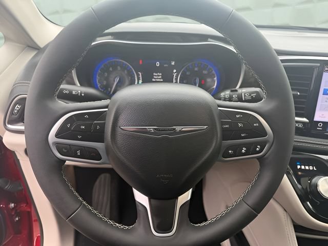 Certified 2024 Chrysler Pacifica Limited FWD image 20