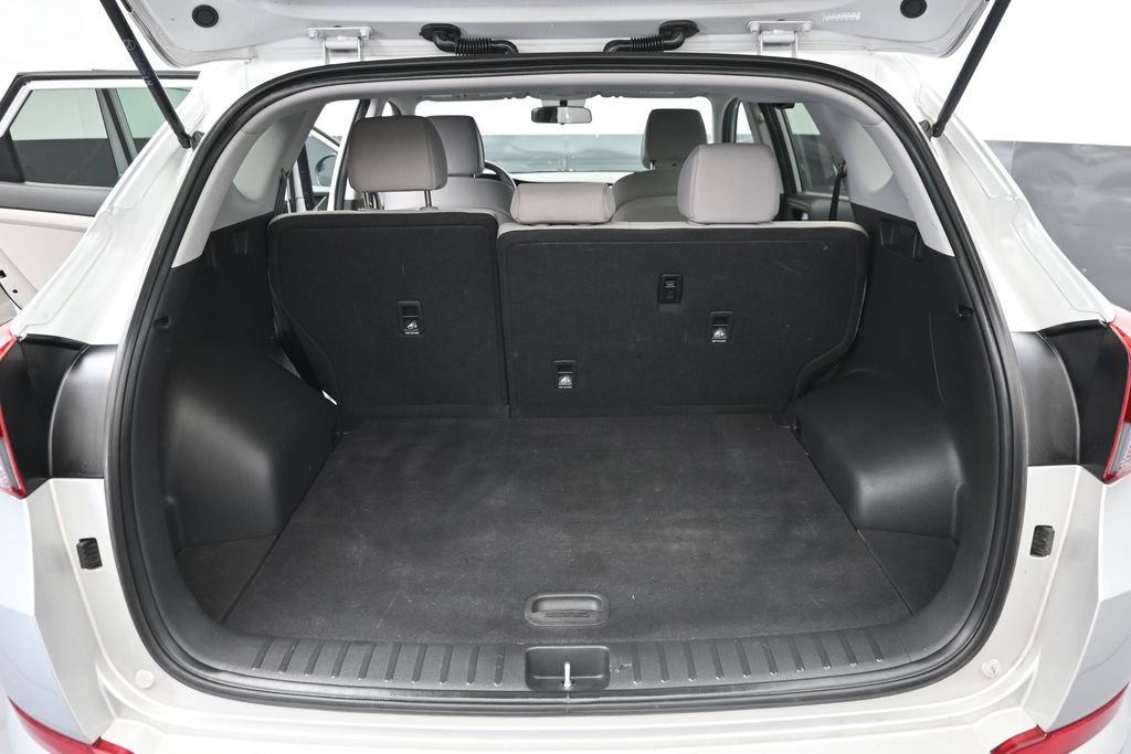 Used 2018 Hyundai Tucson SE FWD image 24