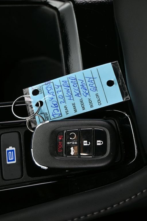 Used 2024 Honda Accord Touring image 23