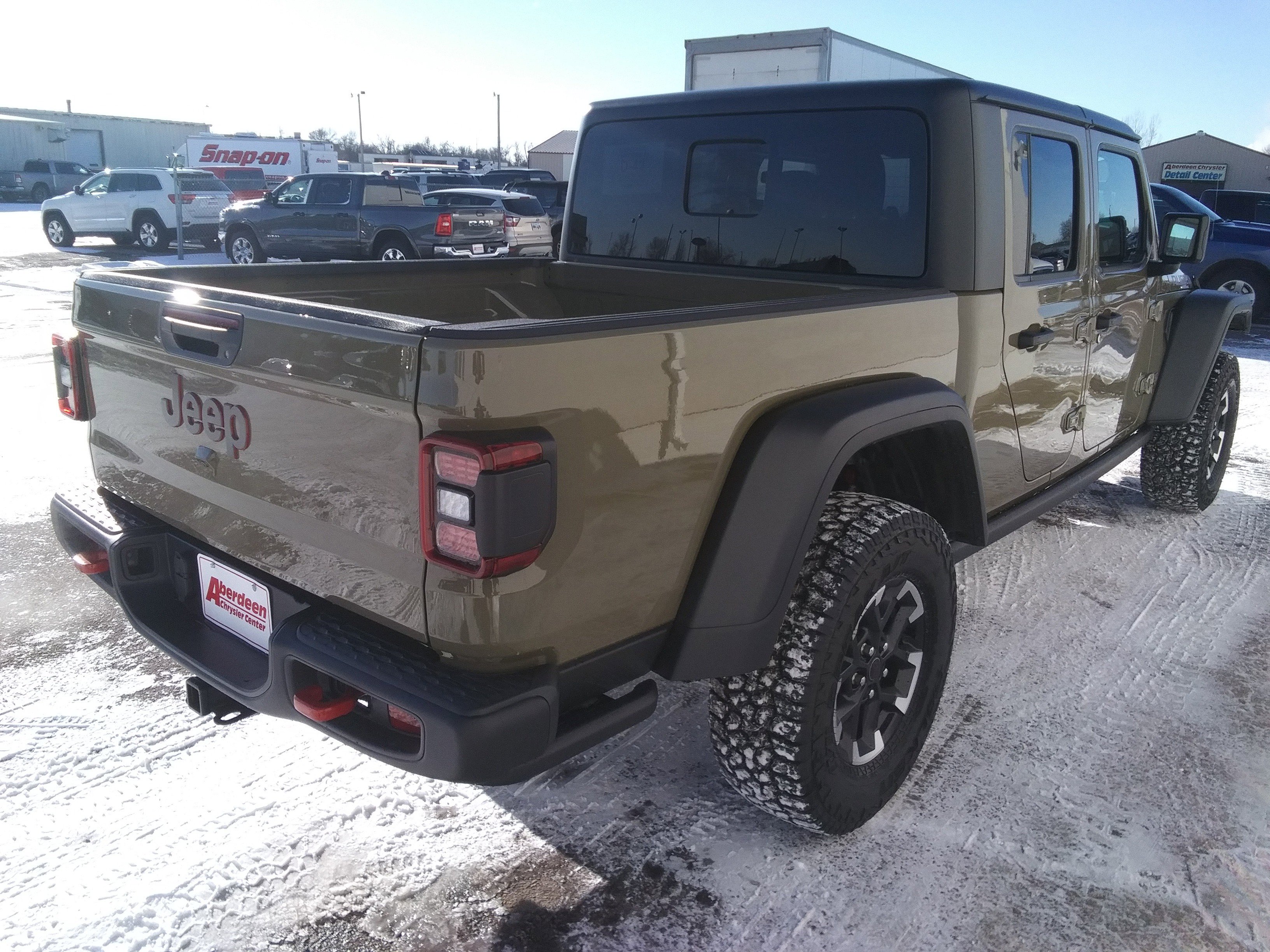 New 2026 Jeep Gladiator Rubicon w/ Steel Bumper Group image 5