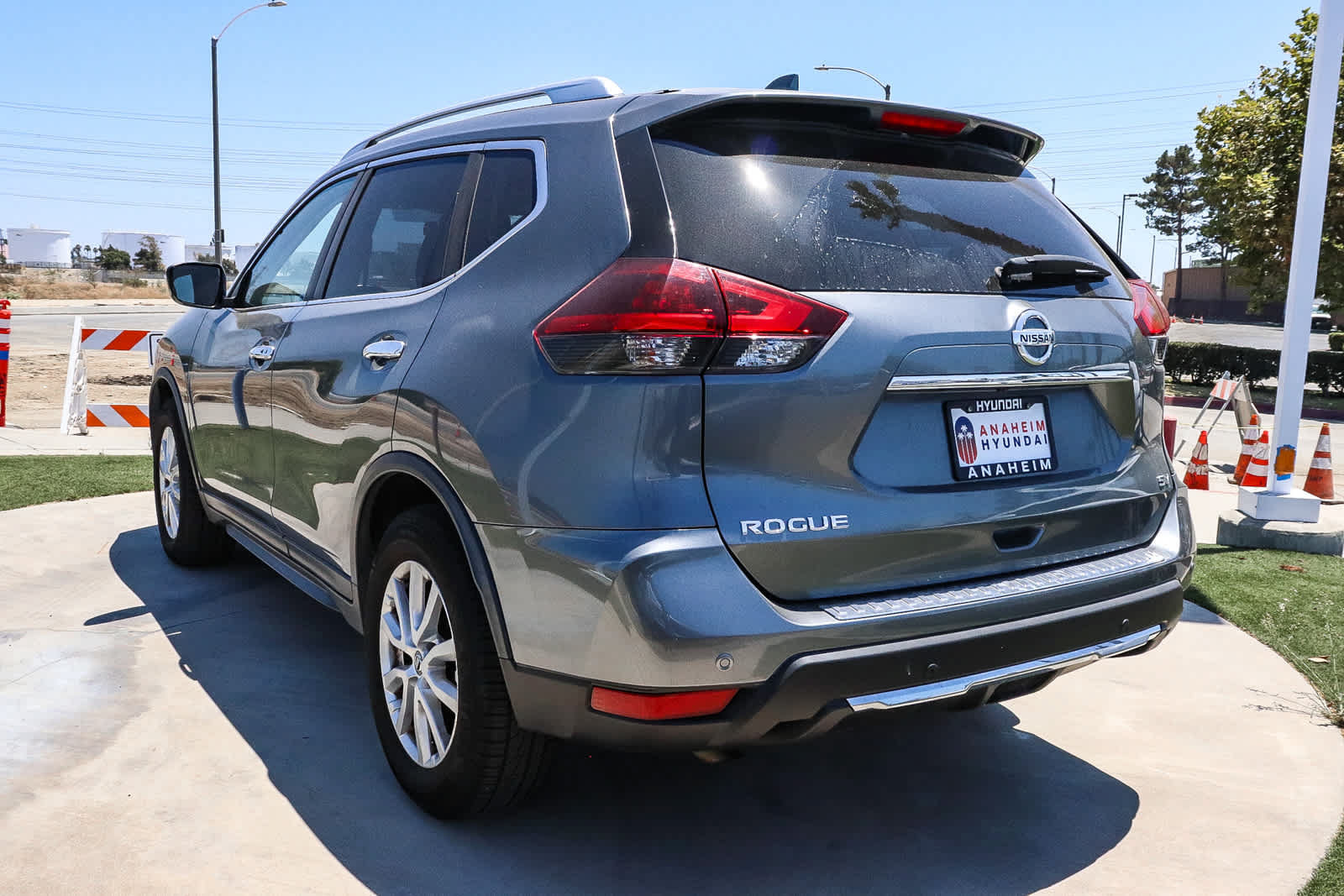 Used 2020 Nissan Rogue SV FWD image 6