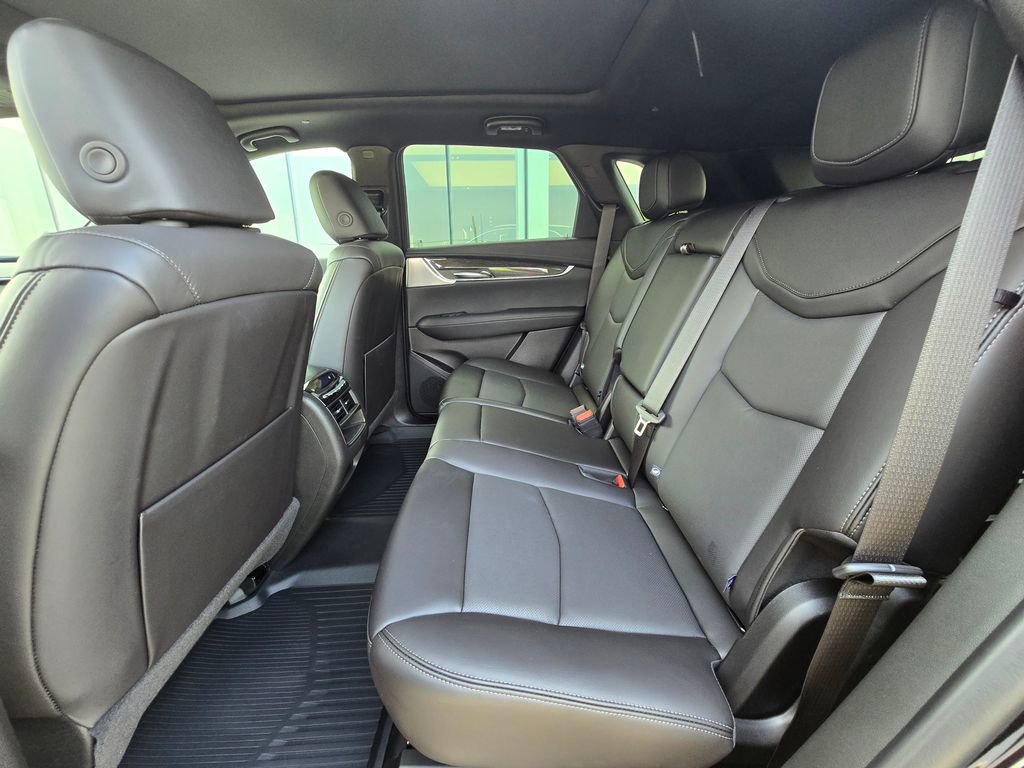New 2026 Cadillac XT5 Sportv w/ LPO, Onyx Lite Package AWD/4WD image 15