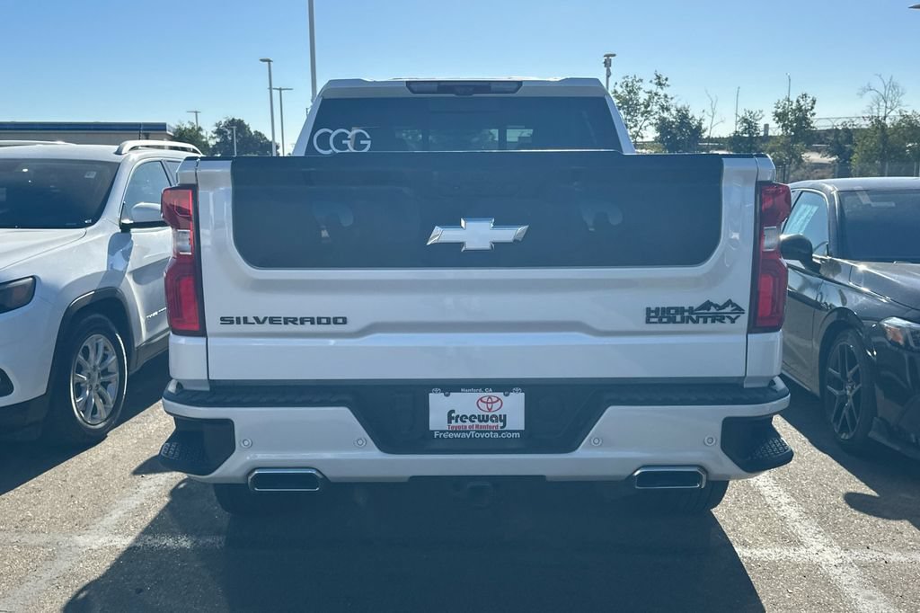 Used 2024 Chevrolet Silverado 1500 High Country w/ Technology Package AWD/4WD image 7