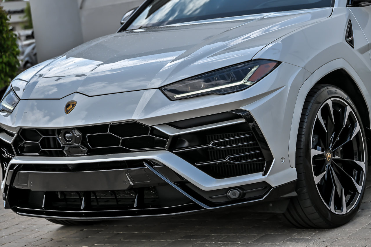 Used 2022 Lamborghini Urus AWD/4WD image 7