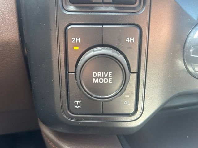Used 2025 Ford F350 King Ranch w/ Chrome Package AWD/4WD image 44
