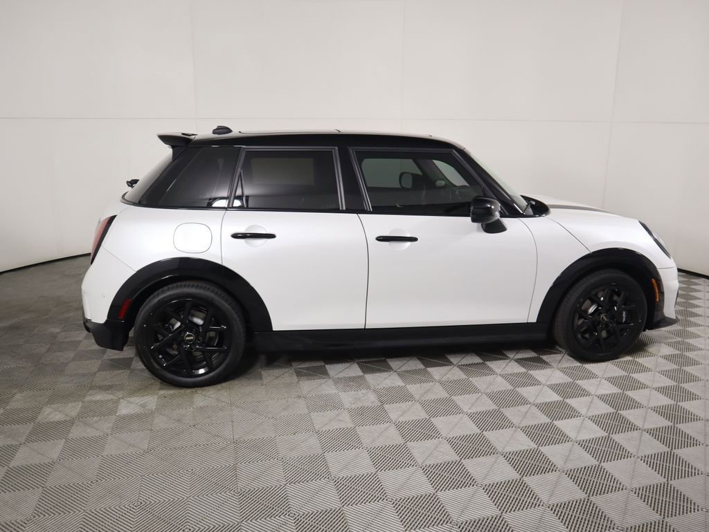 New 2026 MINI Cooper S image 4