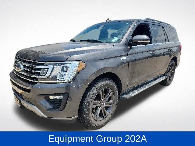 Used 2019 Ford Expedition XLT w/ Equipment Group 202A AWD/4WD image 4