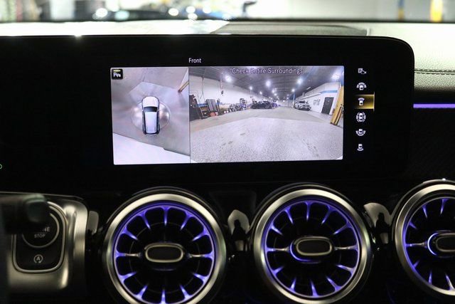 Used 2023 Mercedes-Benz GLB 250 4MATIC image 26