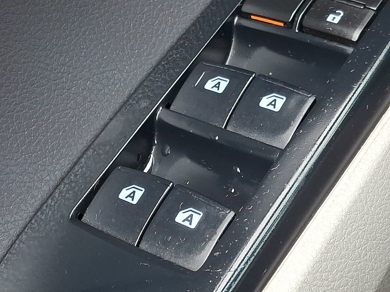 Used 2019 Toyota Camry SE FWD image 24