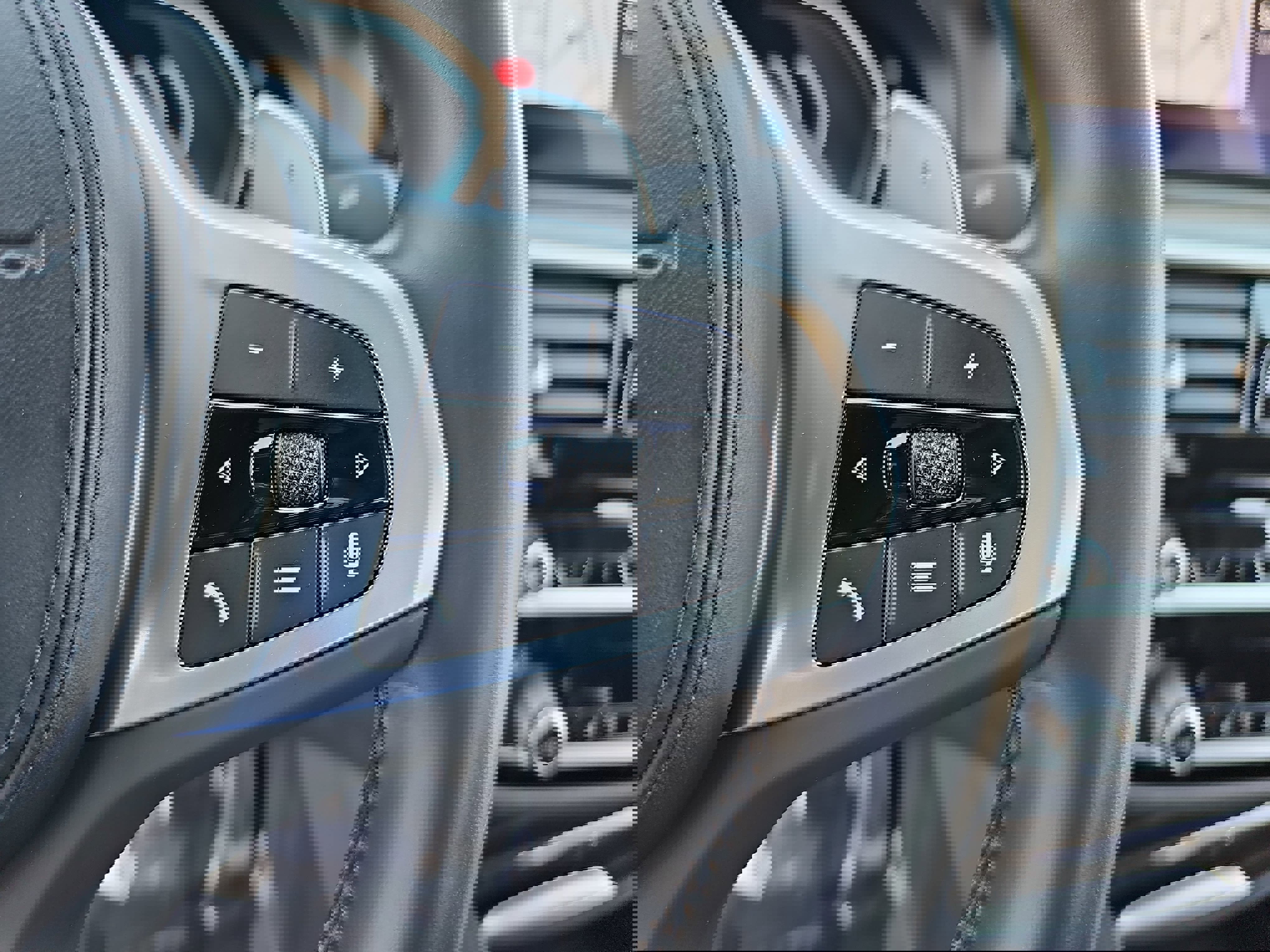 Used 2023 BMW 530e w/ M Sport Package image 18