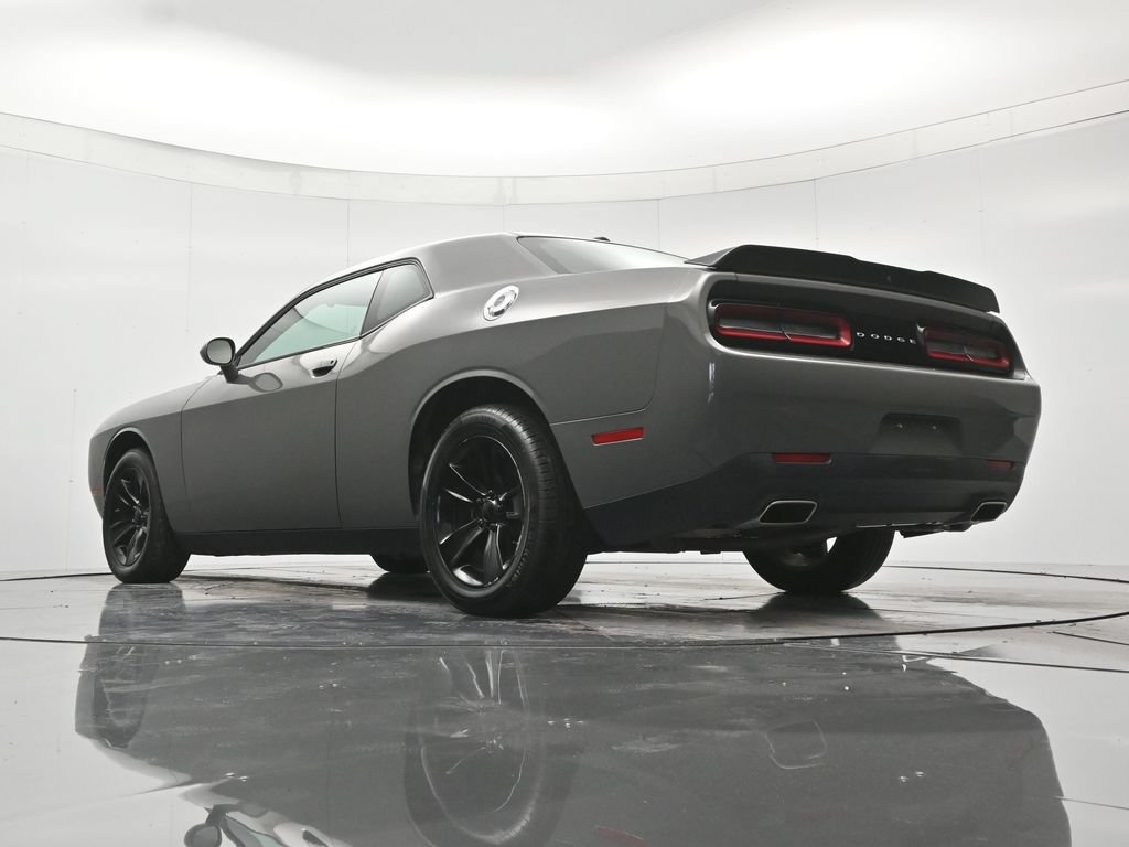 Used 2023 Dodge Challenger SXT RWD image 40