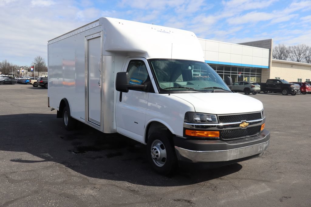 New 2026 Chevrolet Express 3500 w/ Power Convenience Package RWD image 2