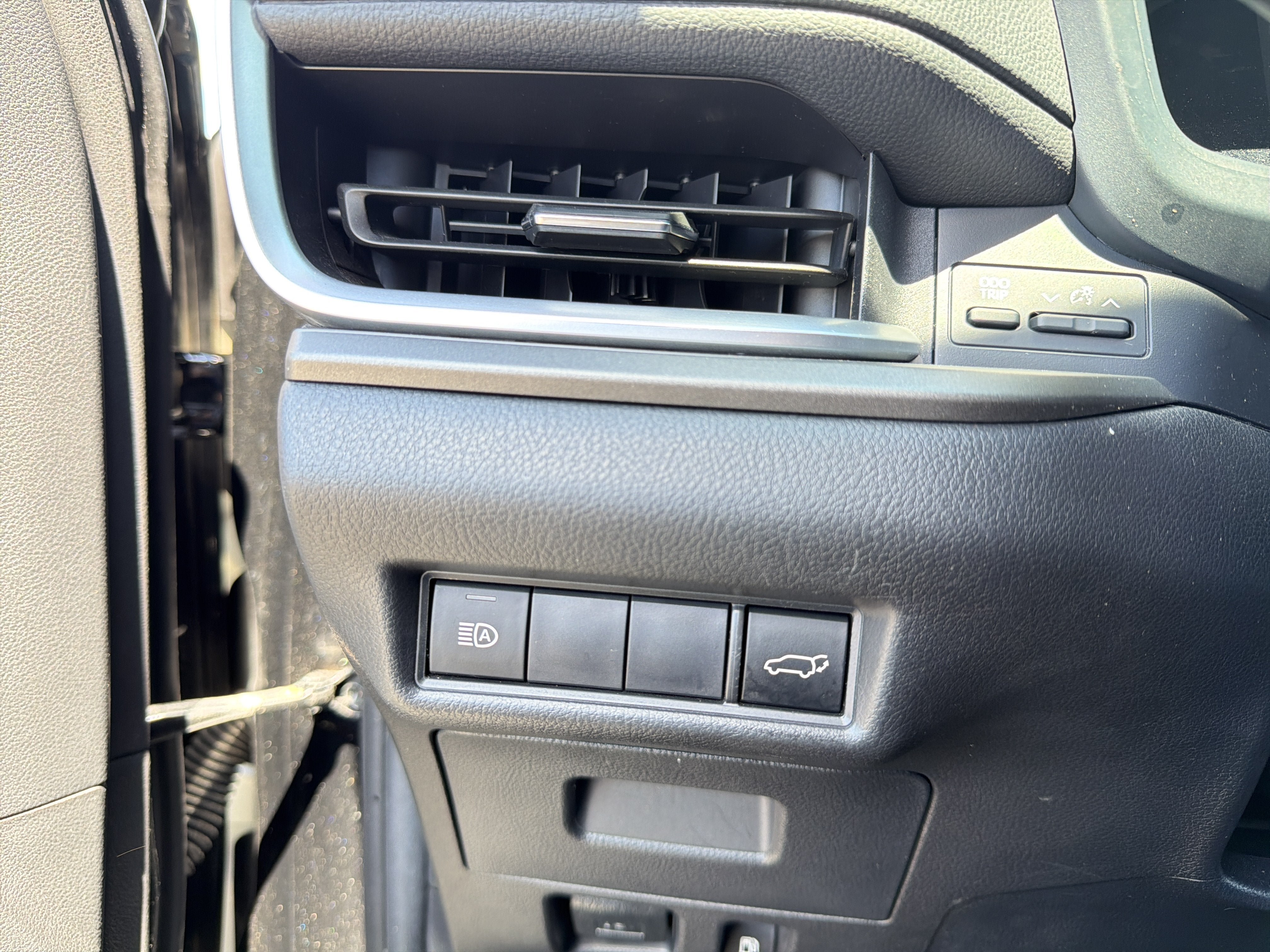 Certified 2024 Toyota Grand Highlander AWD image 16