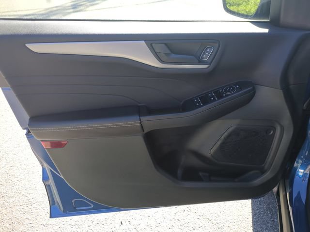 Used 2023 Ford Escape Active AWD/4WD image 12