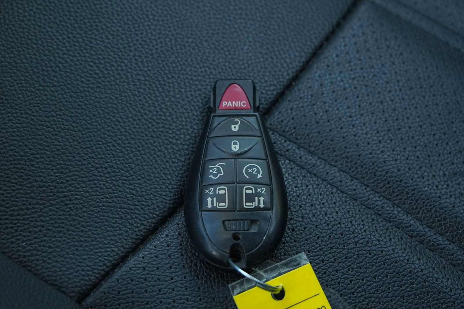 Used 2018 Dodge Grand Caravan GT image 28