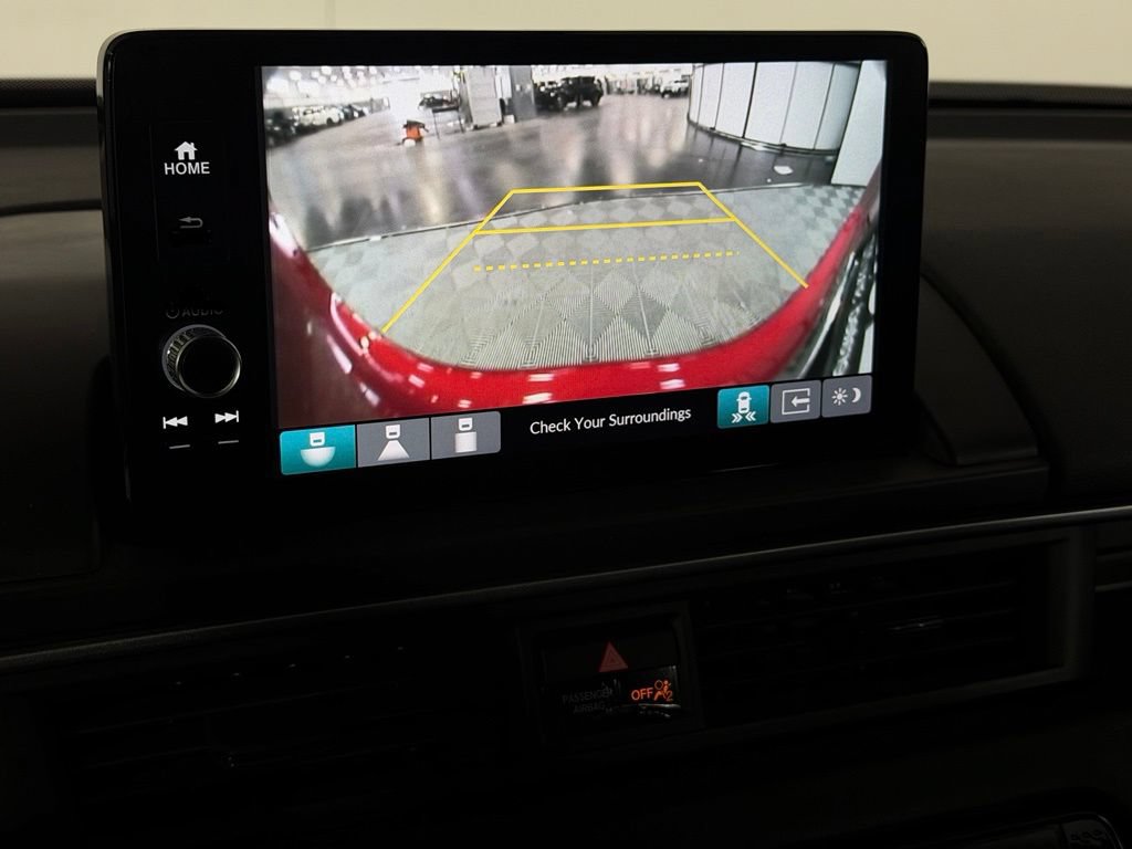 Used 2025 Honda Pilot Touring image 21