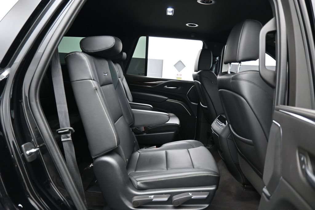 Used 2023 Cadillac Escalade Luxury RWD image 48