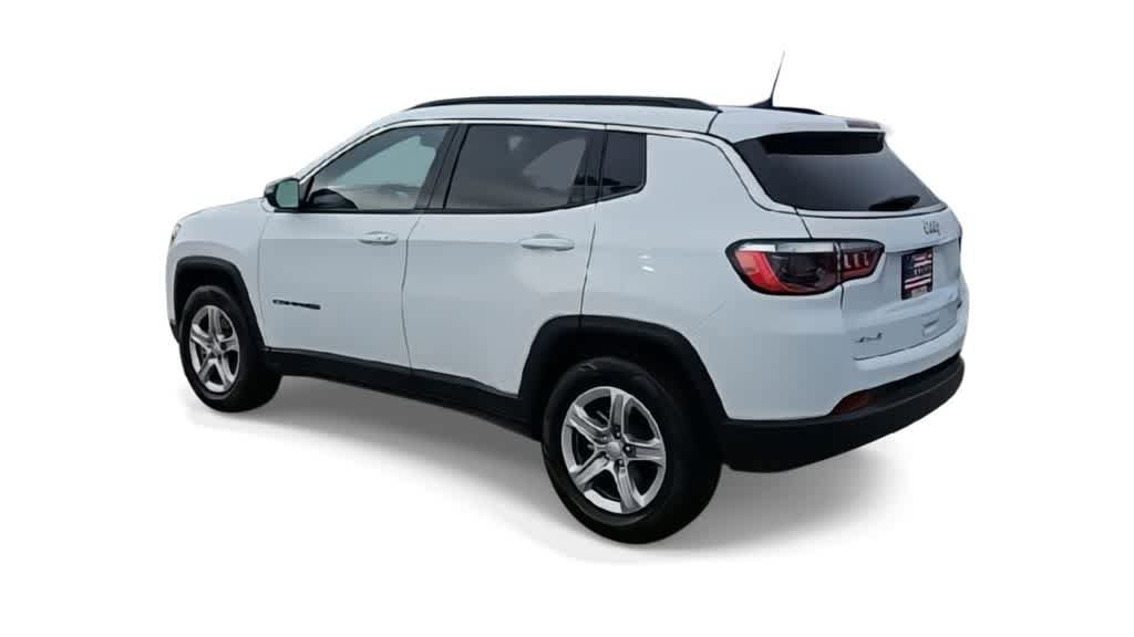 Used 2024 Jeep Compass Latitude AWD/4WD image 6
